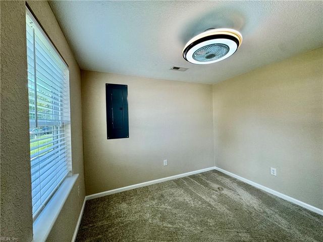 739 Childs AVE, Hampton, VA 23661