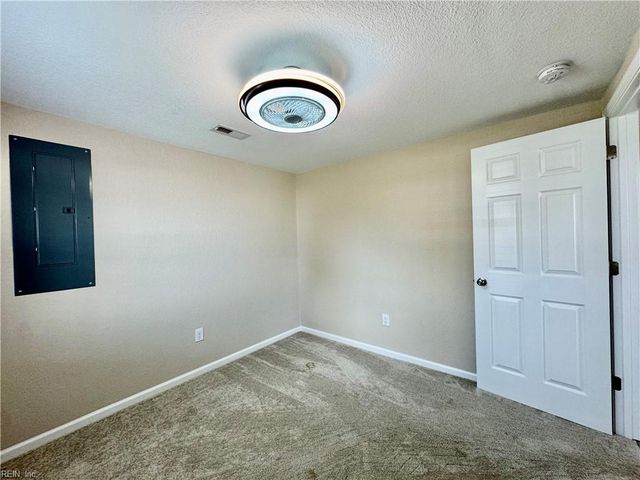 739 Childs AVE, Hampton, VA 23661