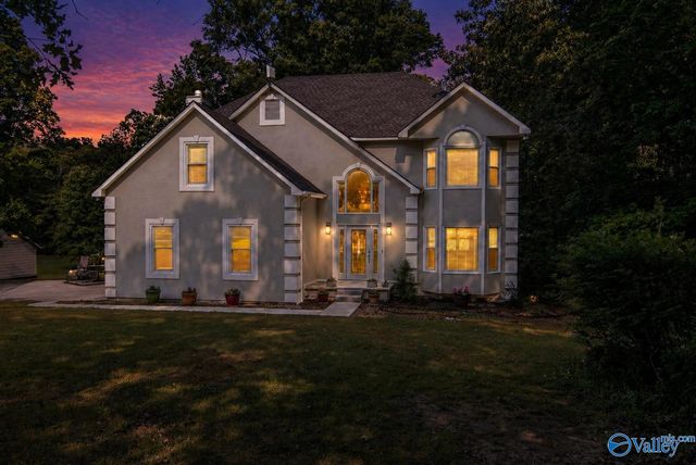 670 County Road 360, Trinity, AL 35673