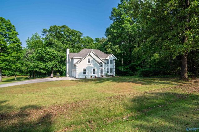 670 County Road 360, Trinity, AL 35673