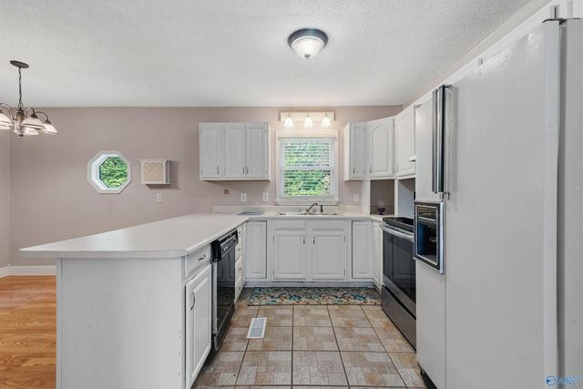 670 County Road 360, Trinity, AL 35673