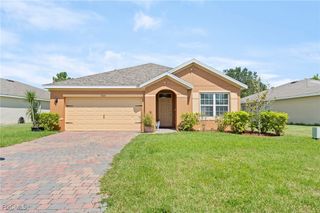 10564 Canal Brook LN, Lehigh Acres, FL 33936
