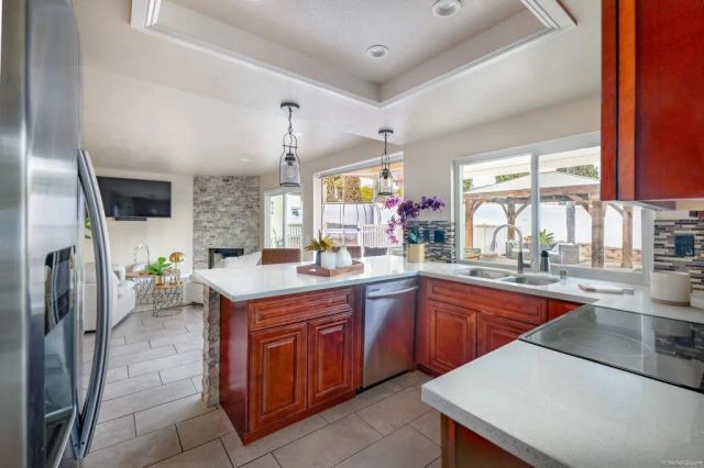 1401 Corte Rapallo, Escondido, CA 92026