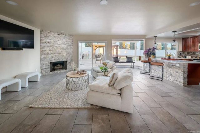 1401 Corte Rapallo, Escondido, CA 92026