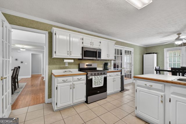 196 Ashley Drive, Mcdonough, GA 30252