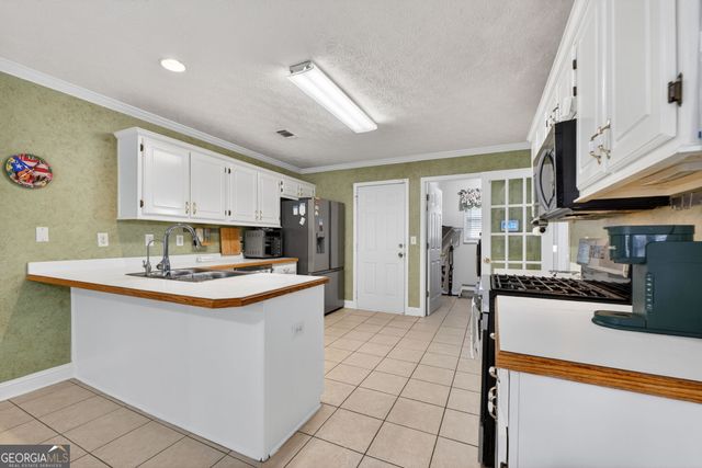 196 Ashley Drive, Mcdonough, GA 30252