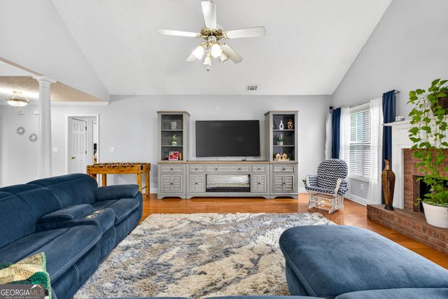 196 Ashley Drive, Mcdonough, GA 30252