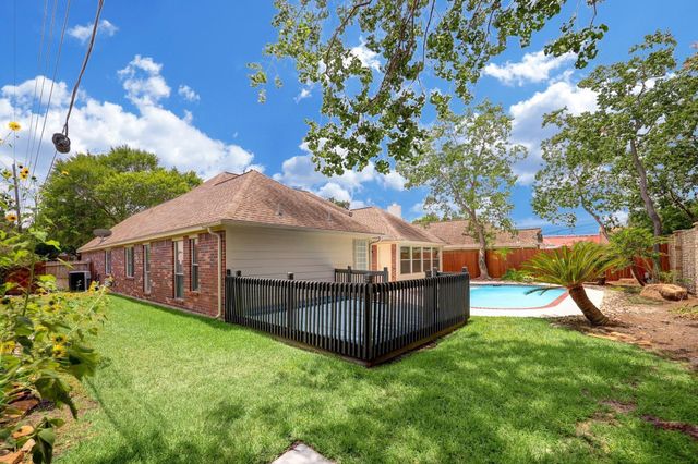 9847 Bestin Lane, Houston, TX 77065