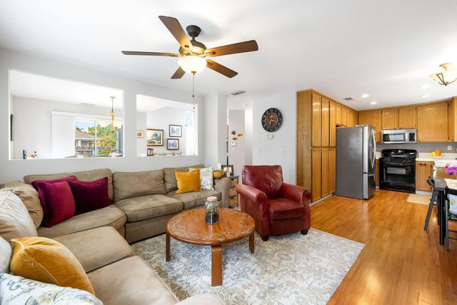 8225 Burloak Way, Elk Grove, CA 95758