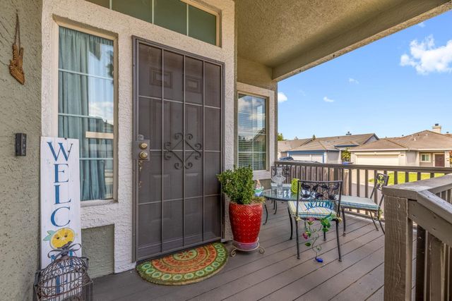 8225 Burloak Way, Elk Grove, CA 95758