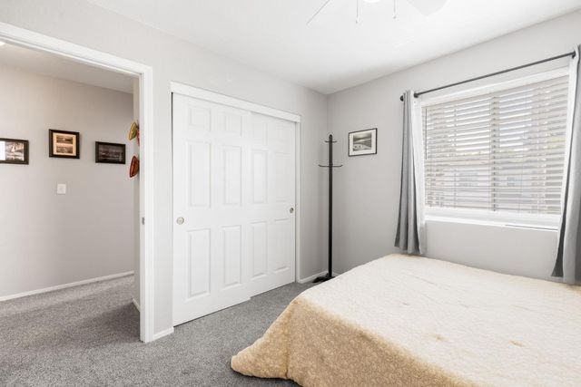 8225 Burloak Way, Elk Grove, CA 95758