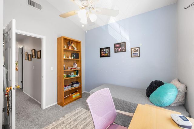 8225 Burloak Way, Elk Grove, CA 95758