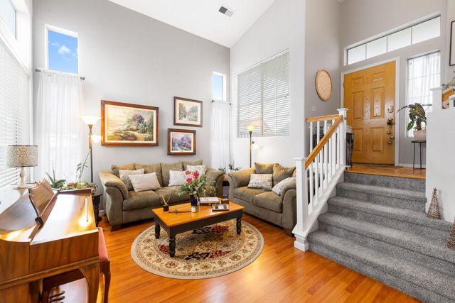 8225 Burloak Way, Elk Grove, CA 95758