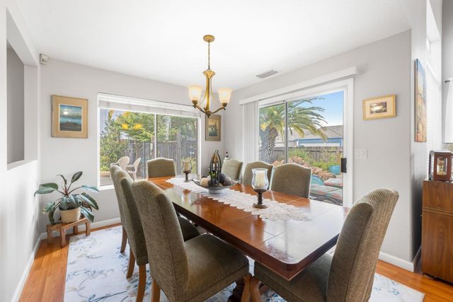 8225 Burloak Way, Elk Grove, CA 95758