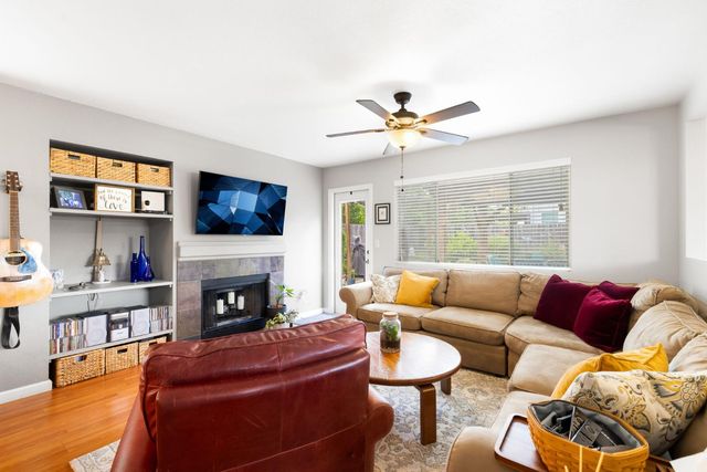 8225 Burloak Way, Elk Grove, CA 95758