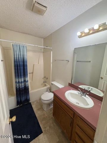 143 W Victoria Court, Greenville, NC 27834