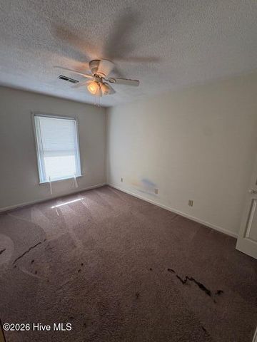 143 W Victoria Court, Greenville, NC 27834