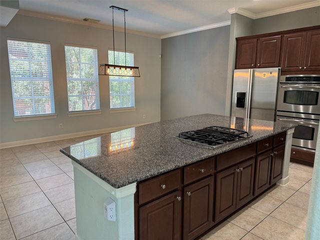 38 Shell Port Square, The Woodlands, TX 77380