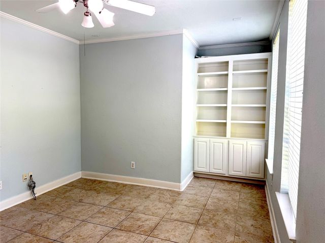 38 Shell Port Square, The Woodlands, TX 77380