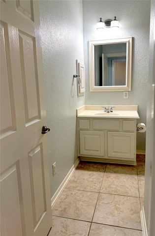 38 Shell Port Square, The Woodlands, TX 77380
