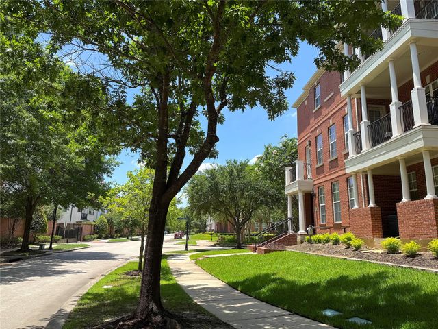 38 Shell Port Square, The Woodlands, TX 77380
