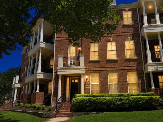 38 Shell Port Square, The Woodlands, TX 77380