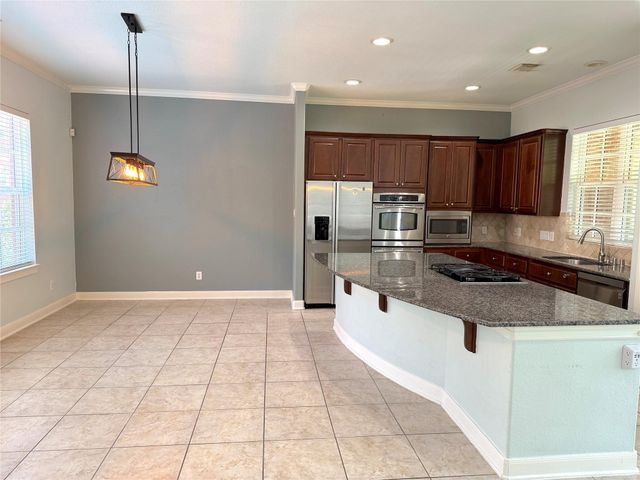 38 Shell Port Square, The Woodlands, TX 77380