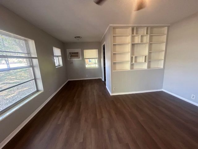 2619 Mission Road, Tallahassee, FL 32304