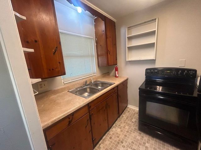 2619 Mission Road, Tallahassee, FL 32304