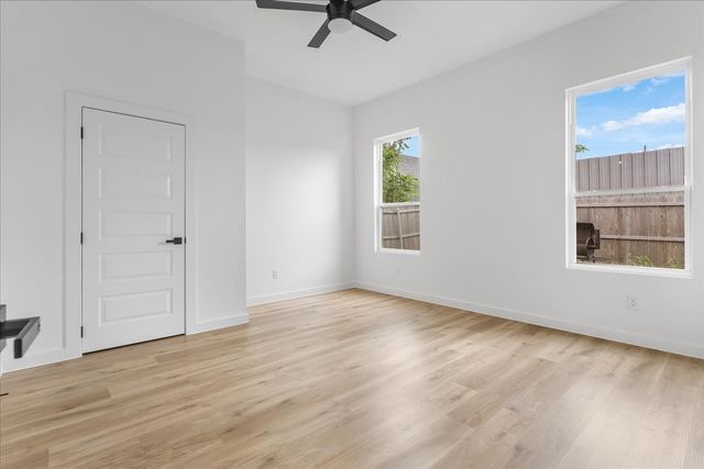 5223 Colonial Avenue, Dallas, TX 75215