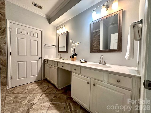 14608 Via Sorrento Drive, Charlotte, NC 28277