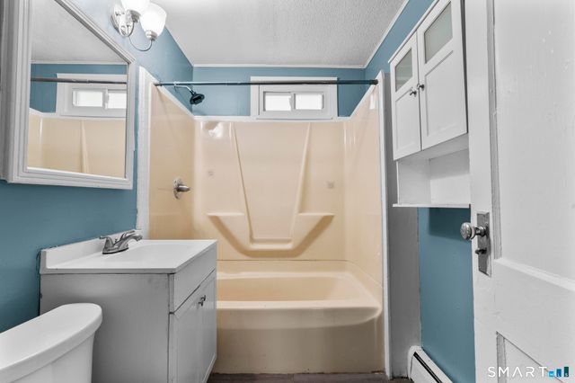 27 Cliff Street, New Britain, CT 06051