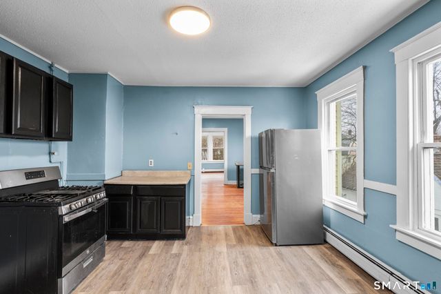 27 Cliff Street, New Britain, CT 06051