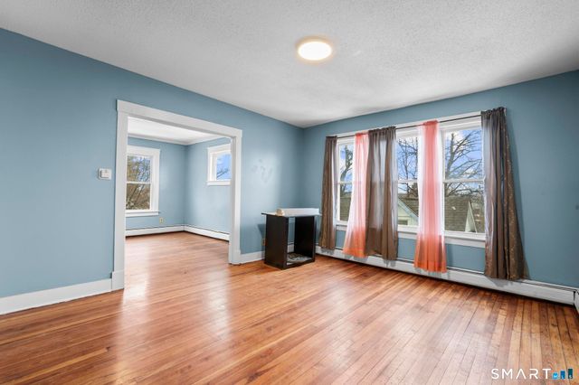 27 Cliff Street, New Britain, CT 06051