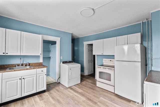 27 Cliff Street, New Britain, CT 06051