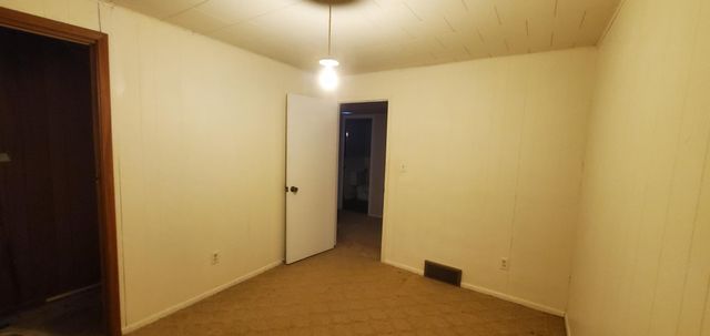 2420 W Country Club Drive S, Fargo, ND 58103