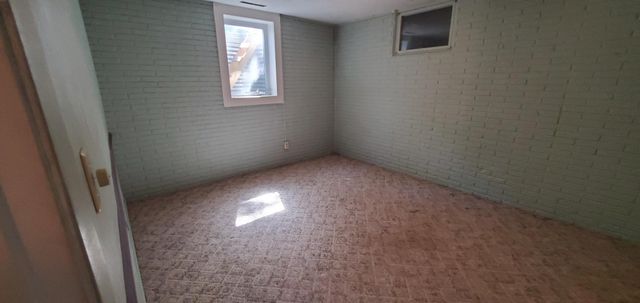 2420 W Country Club Drive S, Fargo, ND 58103
