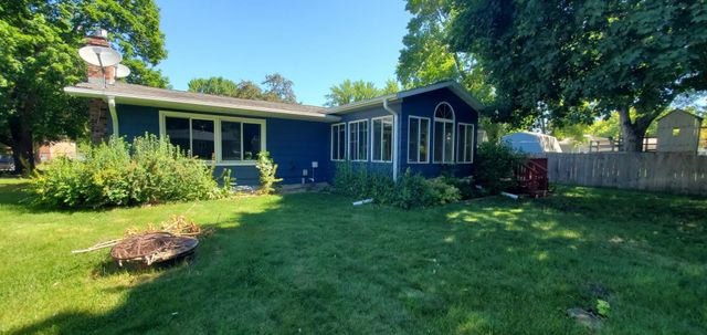 2420 W Country Club Drive S, Fargo, ND 58103