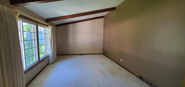 2420 W Country Club Drive S, Fargo, ND 58103