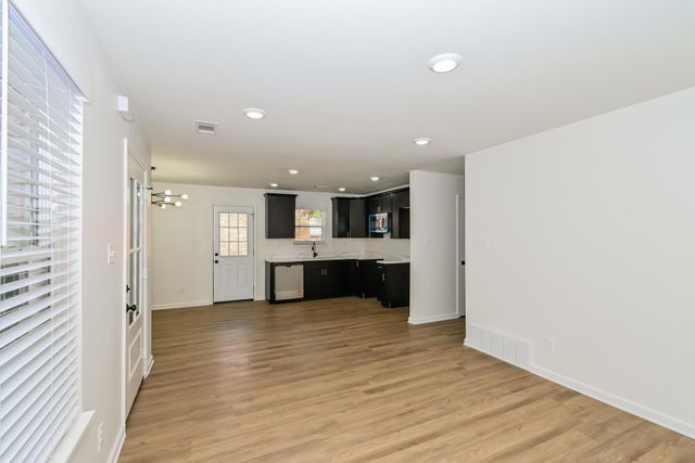 4570 NEWTON DR, Memphis, TN 38109