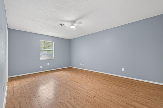 6715 Greenvale Lane, Houston, TX 77066