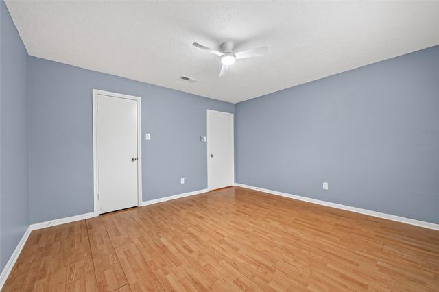 6715 Greenvale Lane, Houston, TX 77066