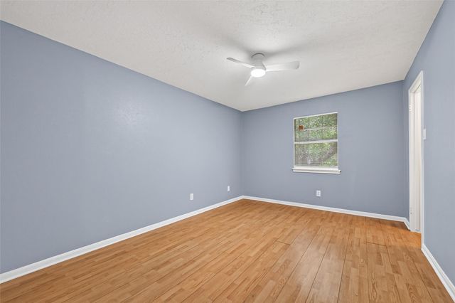 6715 Greenvale Lane, Houston, TX 77066
