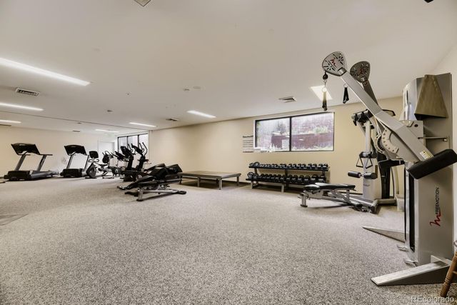 1900 E Girard Place 403, Englewood, CO 80113