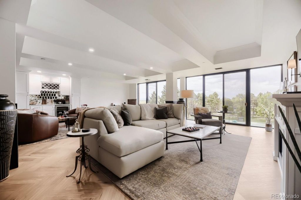 1900 E Girard Place 403, Englewood, CO 80113