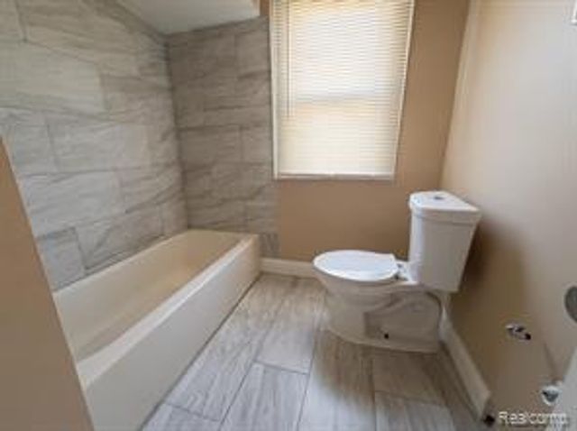 14248 Stansbury Street, Detroit, MI 48227
