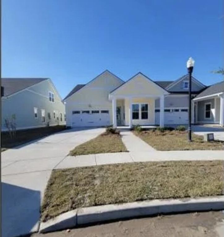 135 Bloomsbury Street, Summerville, SC 29486