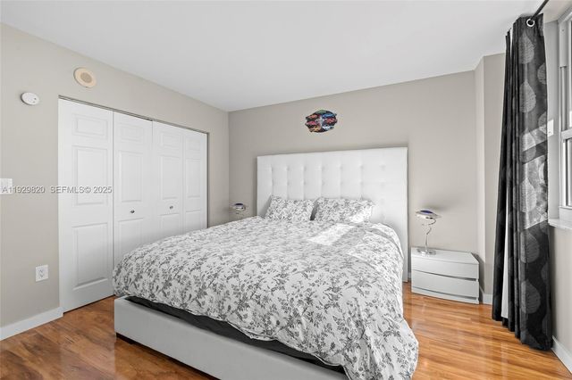 1155 Brickell Bay Dr 2605, Miami, FL 33131