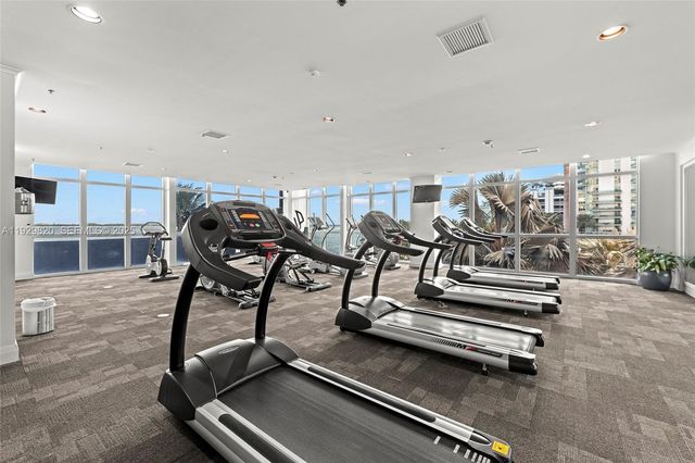 1155 Brickell Bay Dr 2605, Miami, FL 33131