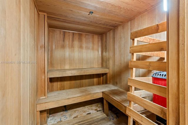 1155 Brickell Bay Dr 2605, Miami, FL 33131